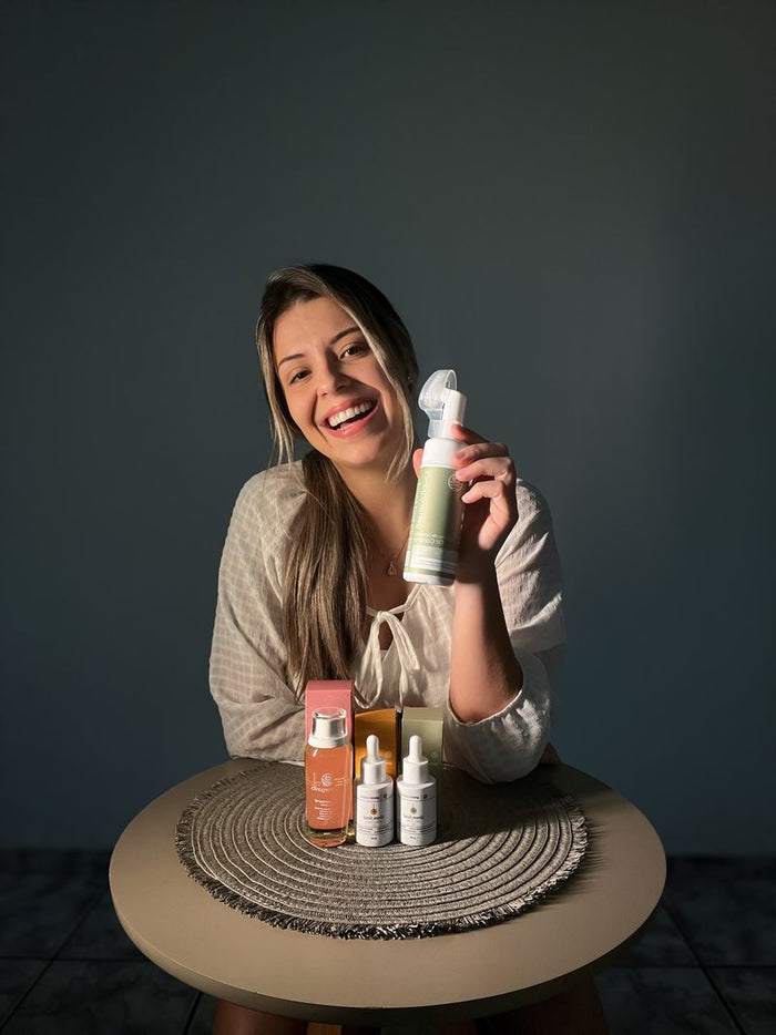 Cliente sorrindo com sua rotina Gestar