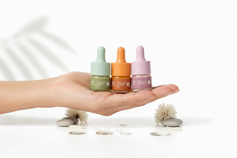 Kit Mini Séruns — Mão com proporção real